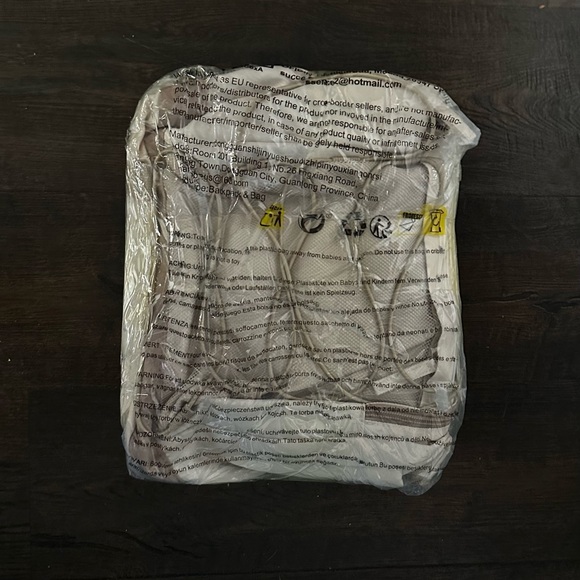 NWT RJEU Cream Backpack - Picture 2 of 7